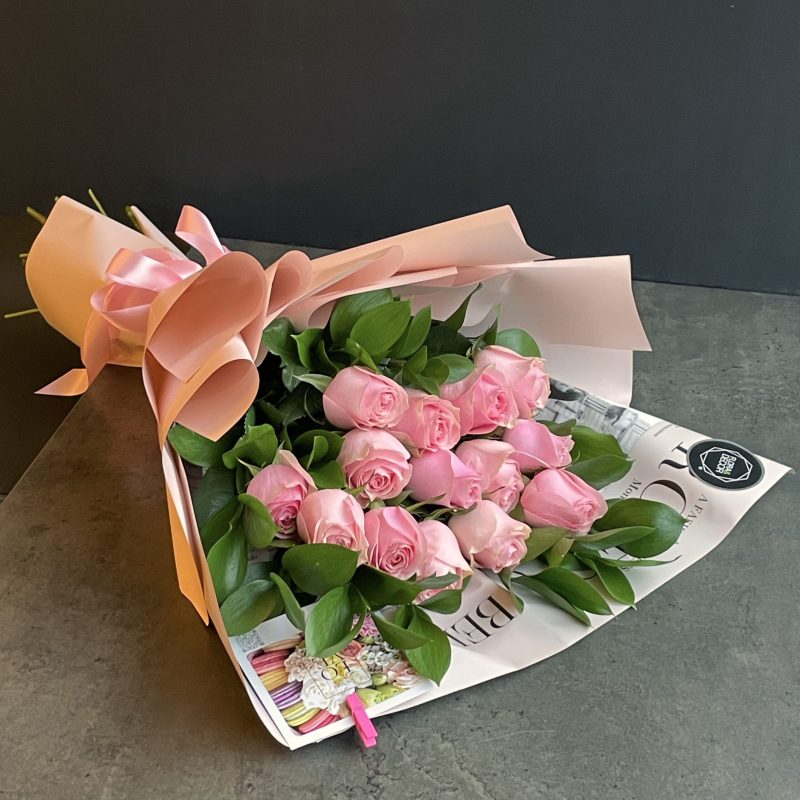 15 Pink Premium Roses