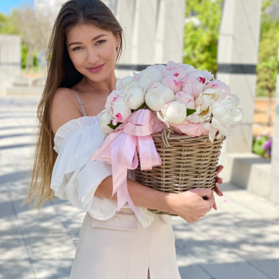 Spring Trends 2025: Peonomania