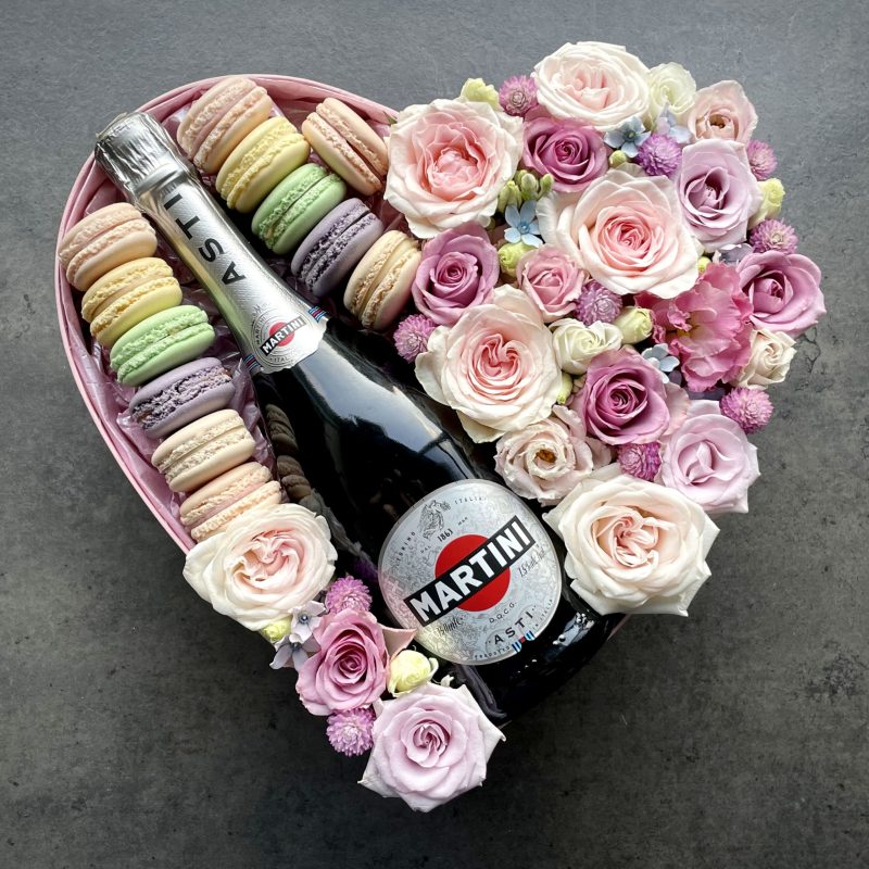 Pink Heart with Flowers Martini Asti and Macaroons L