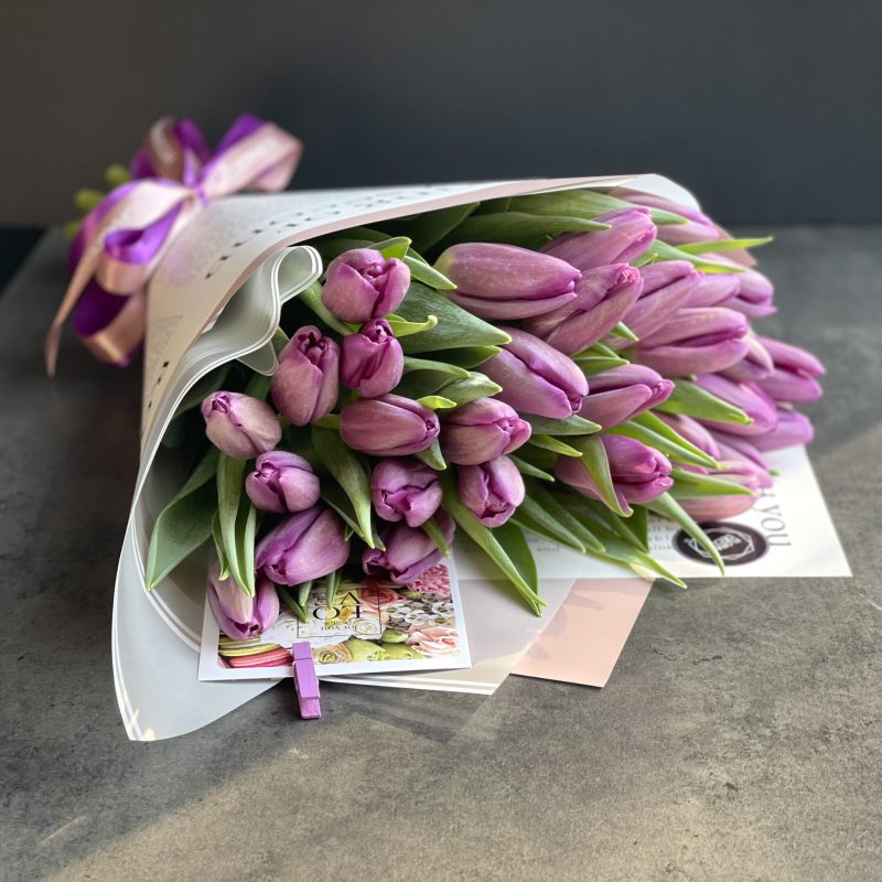 29 Lilac Tulips